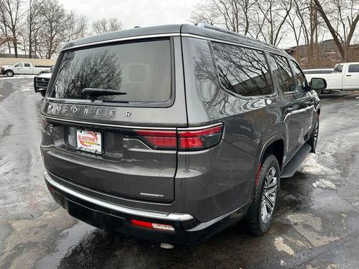 2024 Jeep Wagoneer L Series II 4x4