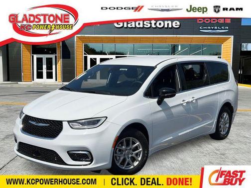 Bright White Clearcoat 2025 Chrysler Pacifica L