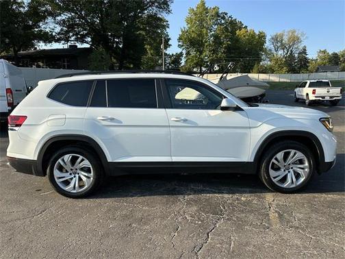2022 Volkswagen Atlas 3.6L SE w/Technology