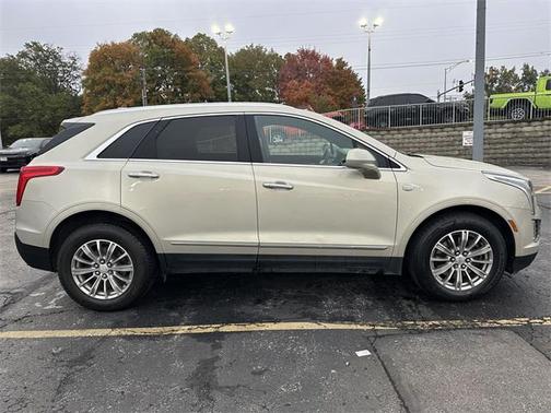 2017 Cadillac XT5 Luxury