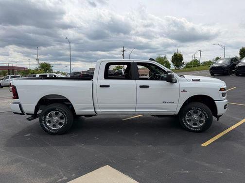 White 2026 RAM 2500 Big Horn Crew Cab 4x4 6'4' Box