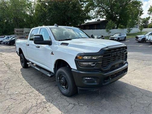 2025 RAM 2500 Tradesman Crew Cab 4x4 6'4' Box