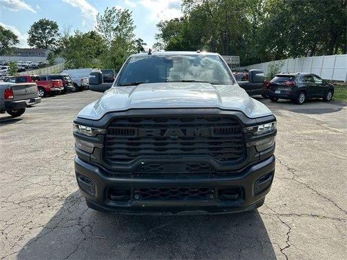 2025 RAM 2500 Tradesman Crew Cab 4x4 6'4' Box