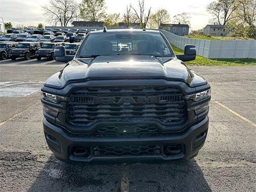 2025 RAM 2500 Tradesman Crew Cab 4x4 6'4' Box