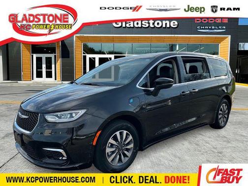 2023 Chrysler Pacifica Hybrid Touring L