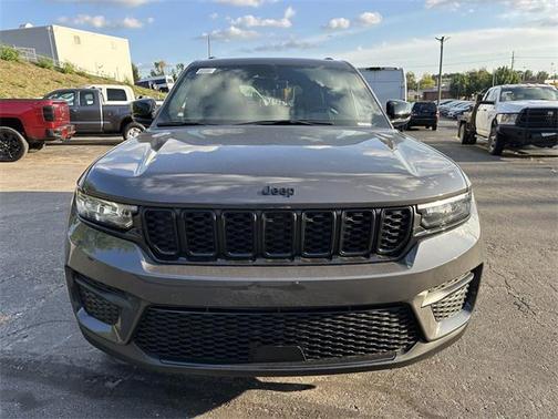 2025 Jeep Grand Cherokee Altitude