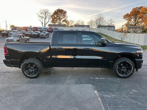 2026 RAM 1500 Warlock Crew Cab 4x4 5'7' Box
