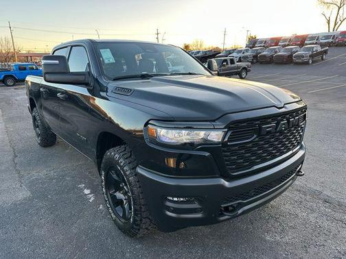 2026 RAM 1500 Warlock Crew Cab 4x4 5'7' Box