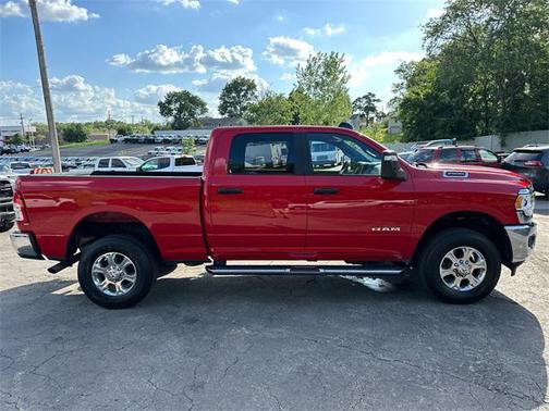 2024 RAM 2500 Big Horn Crew Cab 4x4 6'4' Box
