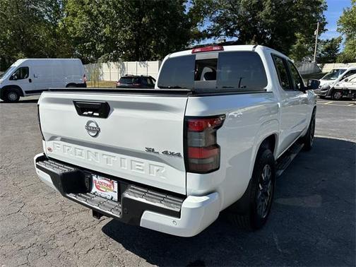 2024 Nissan Frontier SL