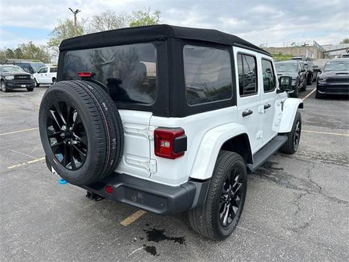 2022 Jeep Wrangler Unlimited 4xe Sahara