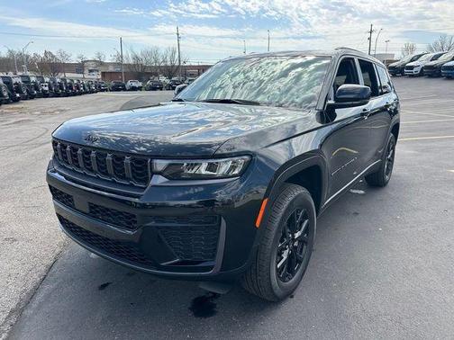 Black 2026 Jeep Grand Cherokee L Altitude