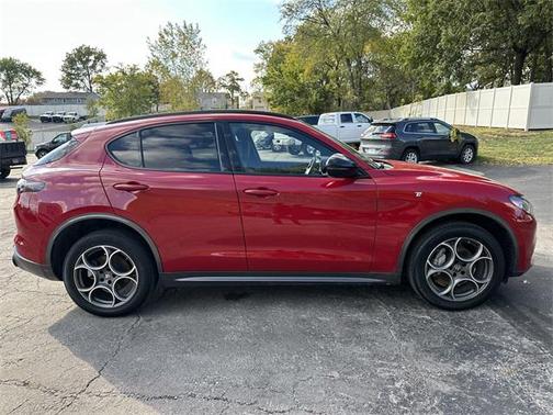 2024 Alfa Romeo Stelvio Ti