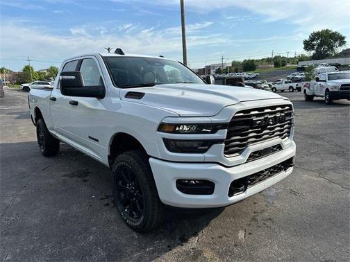 2025 RAM 2500 Big Horn Crew Cab 4x4 6'4' Box