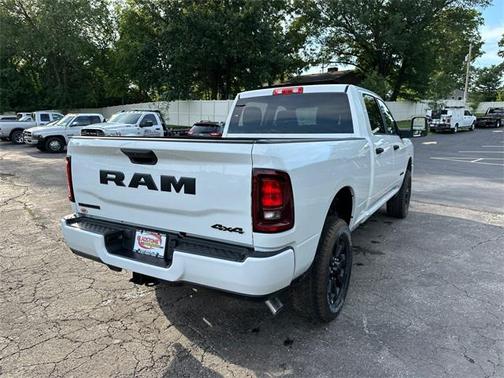 2025 RAM 2500 Big Horn Crew Cab 4x4 6'4' Box