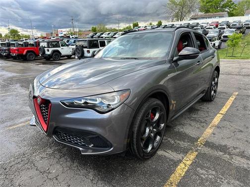 2024 Alfa Romeo Stelvio Veloce AWD