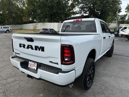 2025 RAM 2500 Big Horn Crew Cab 4x4 6'4' Box