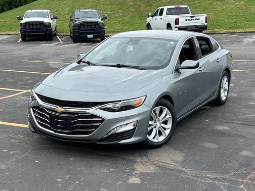 Sterling Gray Metallic 2023 Chevrolet Malibu FWD 1LT