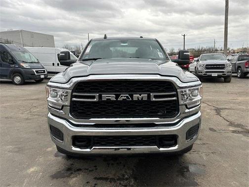 2024 RAM 2500 Tradesman Crew Cab 4x4 8' Box