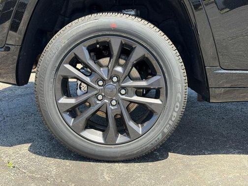 Black 2026 Jeep Grand Cherokee Limited