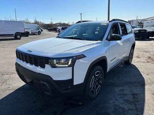 2026 Jeep Cherokee Laredo 4x4