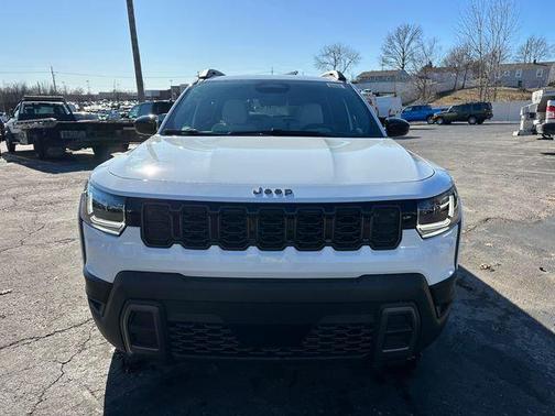 2026 Jeep Cherokee Laredo 4x4