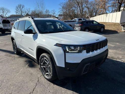 2026 Jeep Cherokee Laredo 4x4