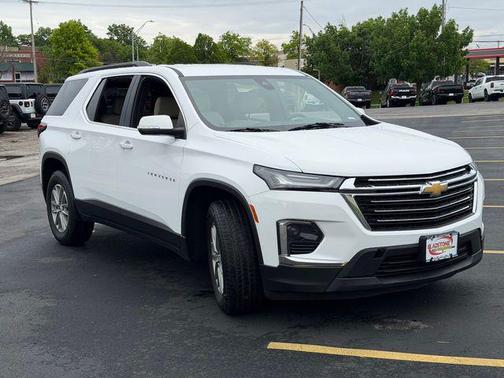 Summit White 2023 Chevrolet Traverse LT Leather