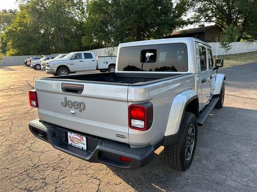 2023 Jeep Gladiator Overland