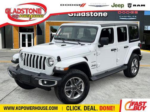 Bright White Clearcoat 2022 Jeep Wrangler Unlimited Sahara