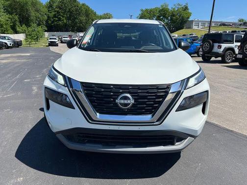 Glacier White 2023 Nissan Rogue S