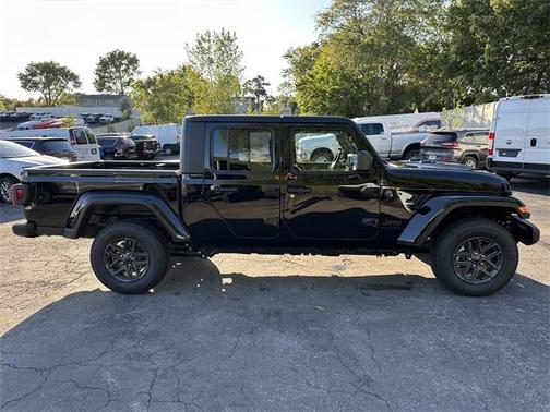 2025 Jeep Gladiator Sport S