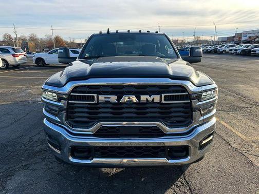 2026 RAM 3500 Big Horn Crew Cab 4x4 8' Box