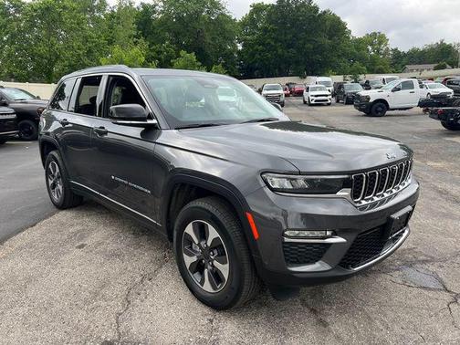 Baltic Gray Metallic Clearcoat 2022 Jeep Grand Cherokee 4xe Base