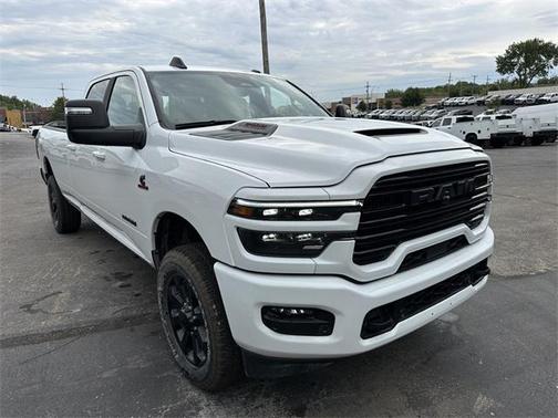 2025 RAM 2500 Laramie Crew Cab 4x4 8' Box