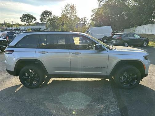 2025 Jeep Grand Cherokee Altitude