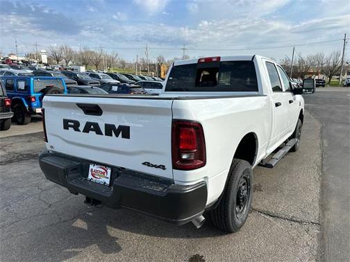 2025 RAM 2500 Tradesman Crew Cab 4x4 6'4' Box
