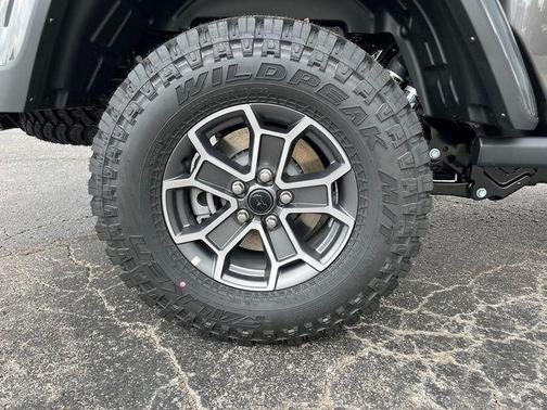 Gray 2026 Jeep Gladiator Mojave X 4x4