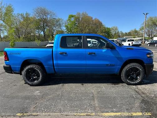 2025 RAM 1500 Warlock Crew Cab 4x4 5'7' Box