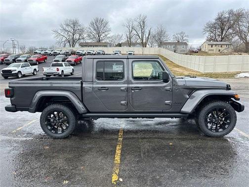 2025 Jeep Gladiator Nighthawk