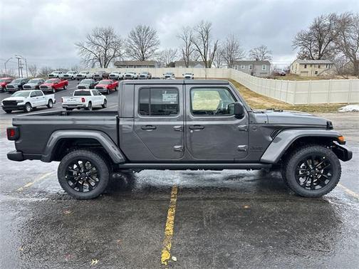 2025 Jeep Gladiator Nighthawk