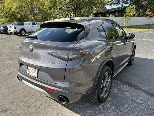 2024 Alfa Romeo Stelvio Ti