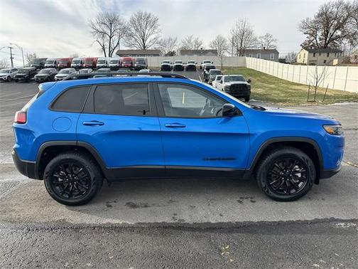 2023 Jeep Cherokee Altitude