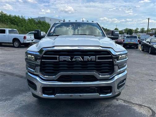 2025 RAM 2500 Lone Star Crew Cab 4x4 6'4' Box