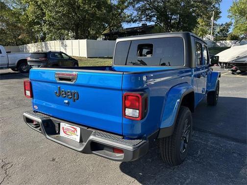 2025 Jeep Gladiator Sport S