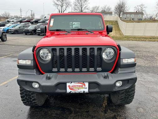 2022 Jeep Gladiator Sport