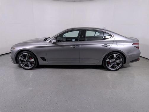 2024 Genesis G70 2.5T RWD