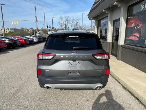 2022 Ford Escape SE
