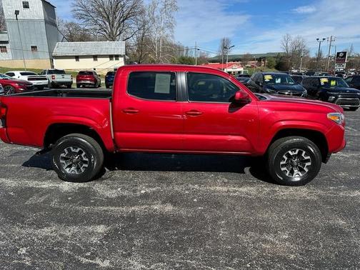 2021 Toyota Tacoma SR