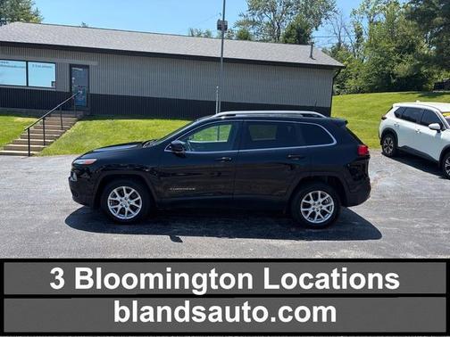 Diamond Black 2017 Jeep Cherokee Latitude
